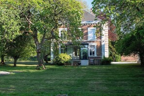 Exterior - GEANTGW PRINCPALE TOT · La Magnifique : Prestige - Parc - Art et Histoire (Aire-sur-la-Lys)