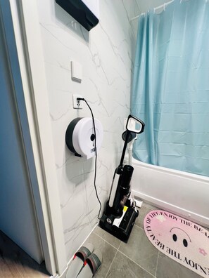 In-room safe, free WiFi