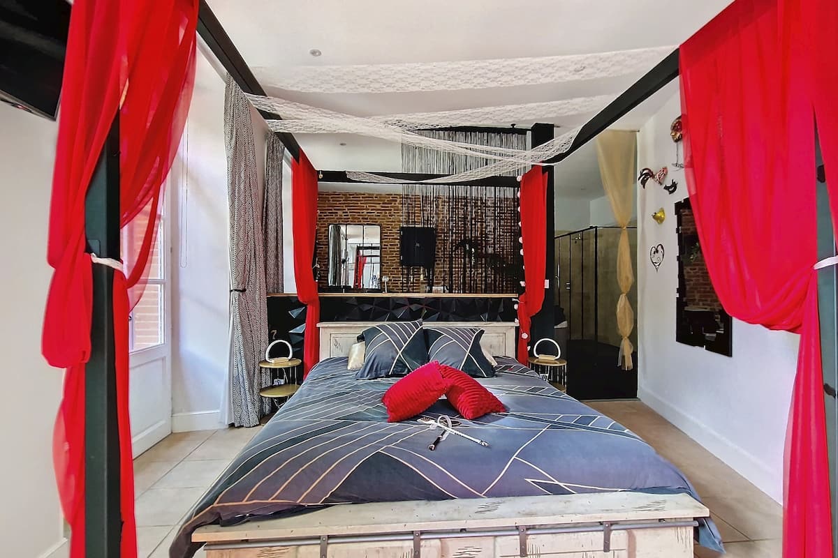Deluxe Suite, Patio, Garden View