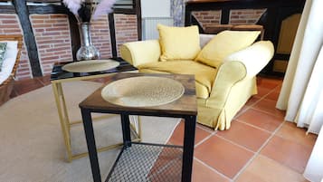 Loft Deluxe, 1 camera da letto, angolo cottura, vista giardino | Una cassaforte in camera, tende oscuranti, insonorizzazione