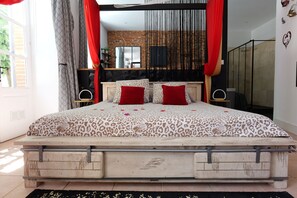 Deluxe Suite, Patio, Garden View