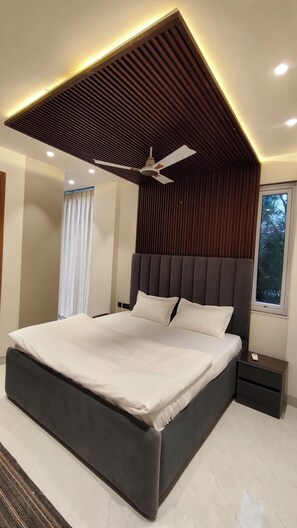 Deluxe Apartment, Balcony, City View