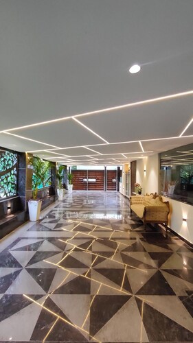 Let'stay DLF Phase- 1, Gurugram