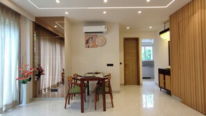 Dining - Let'stay DLF Phase- 1, Gurugram (Gurugram)