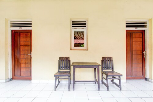 OYO 94761 Hotel Indah