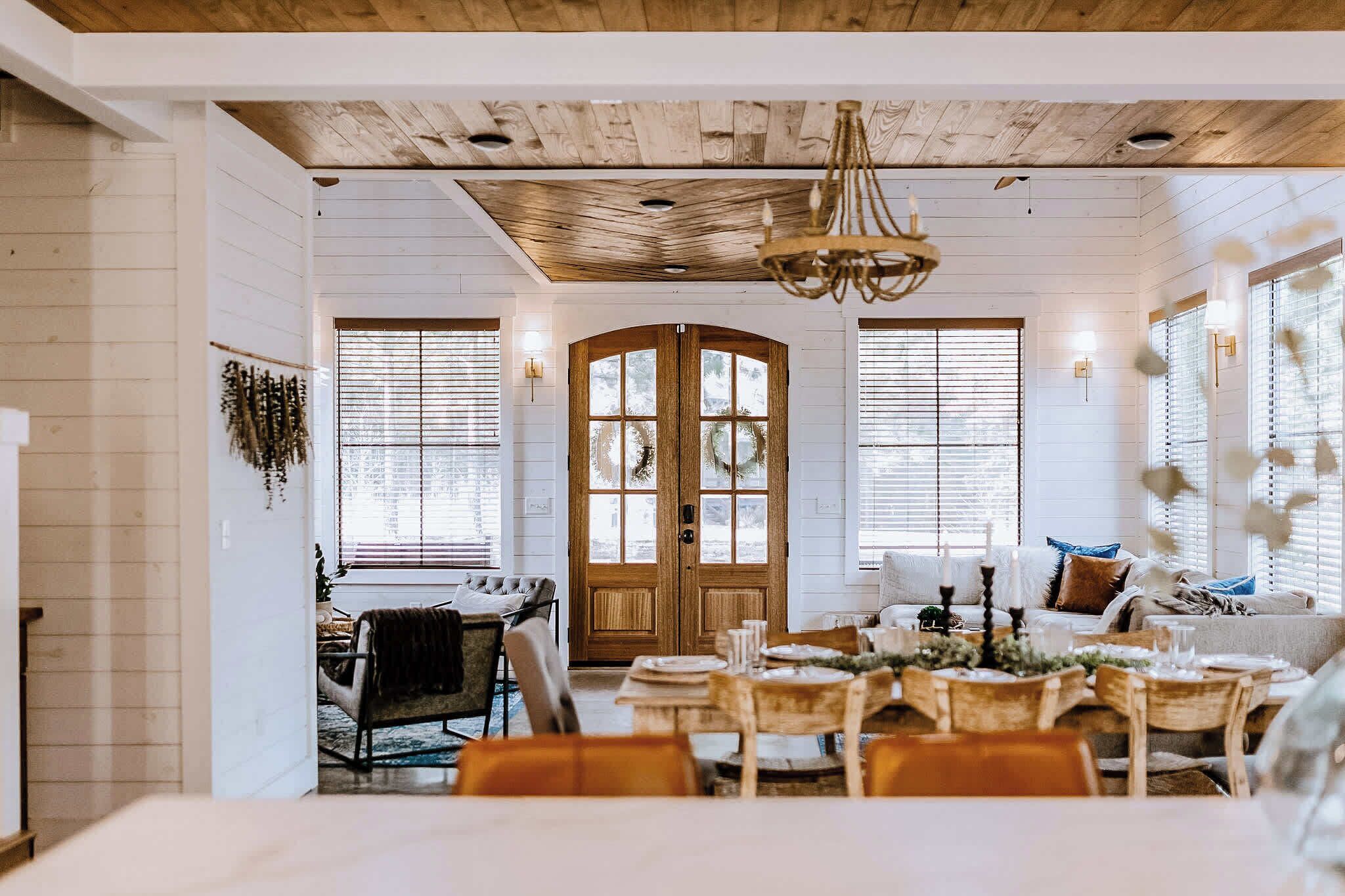 Cabin, Multiple Beds, Hot Tub, Garden View (Sugarberry Farm) | Dining