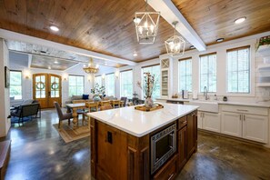 Cabin, Multiple Beds, Hot Tub, Garden View (Sugarberry Farm) | Interior - Sugarberry Farm Farmhouse! Firepit, Porch Swing (Broken Bow)