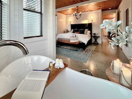 Cabin, Multiple Beds, Hot Tub, Garden View (Sugarberry Farm) | 3 bedrooms, individually decorated, individually furnished, bed sheets