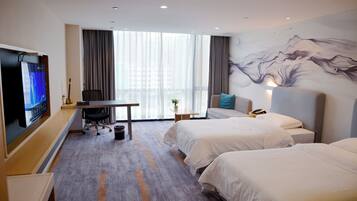 Comfort Double or Twin Room | Desk, laptop workspace, blackout drapes, iron/ironing board