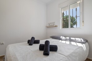 4 camere, ferro/asse da stiro, Wi-Fi, lenzuola