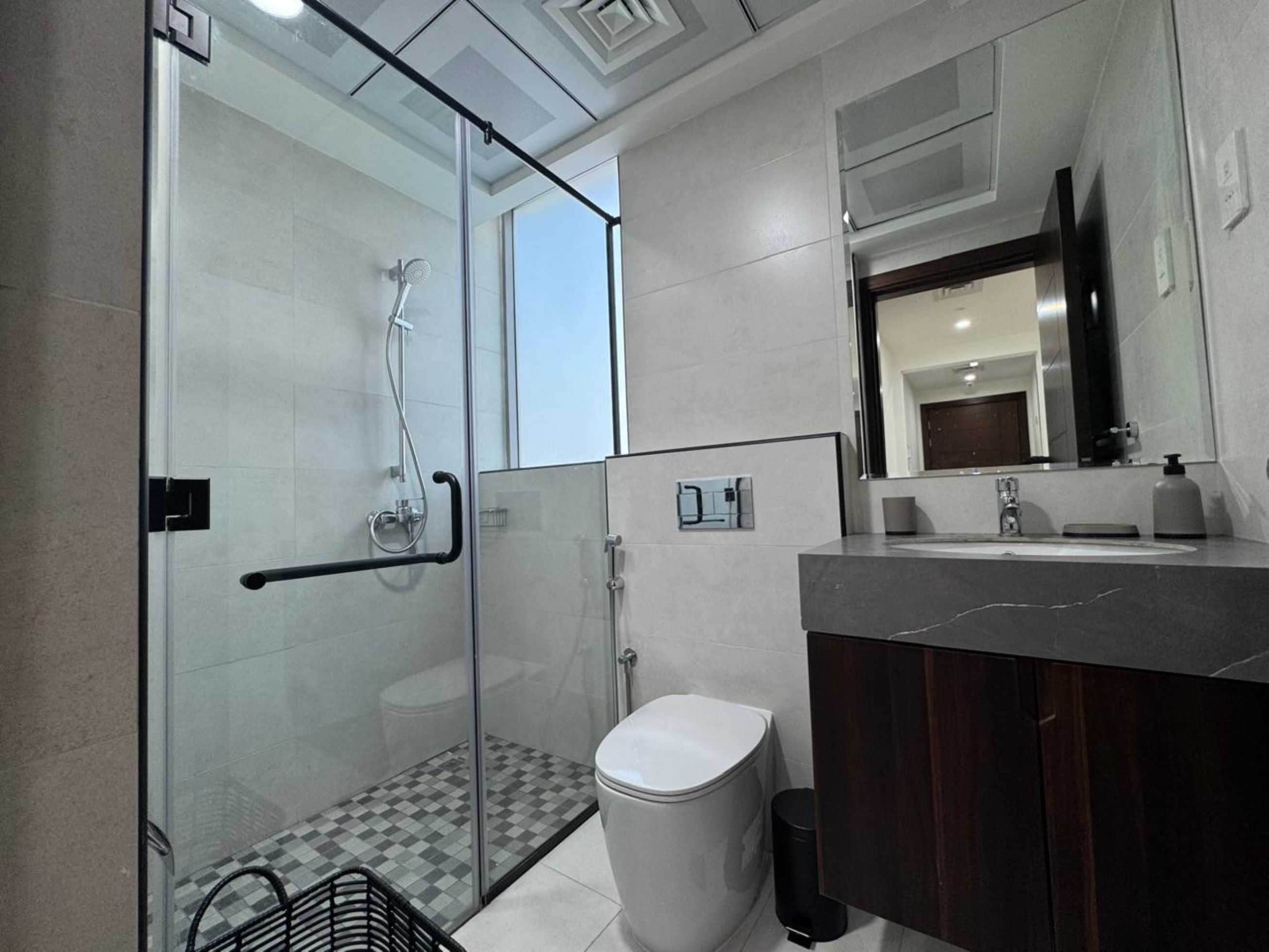 Standard Apartment, 1 Bedroom | Bathroom | Shower, bidet, towels, soap