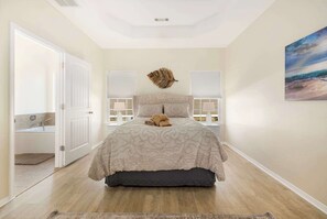 2 slaapkamers, een strijkplank/strijkijzer, wifi, beddengoed