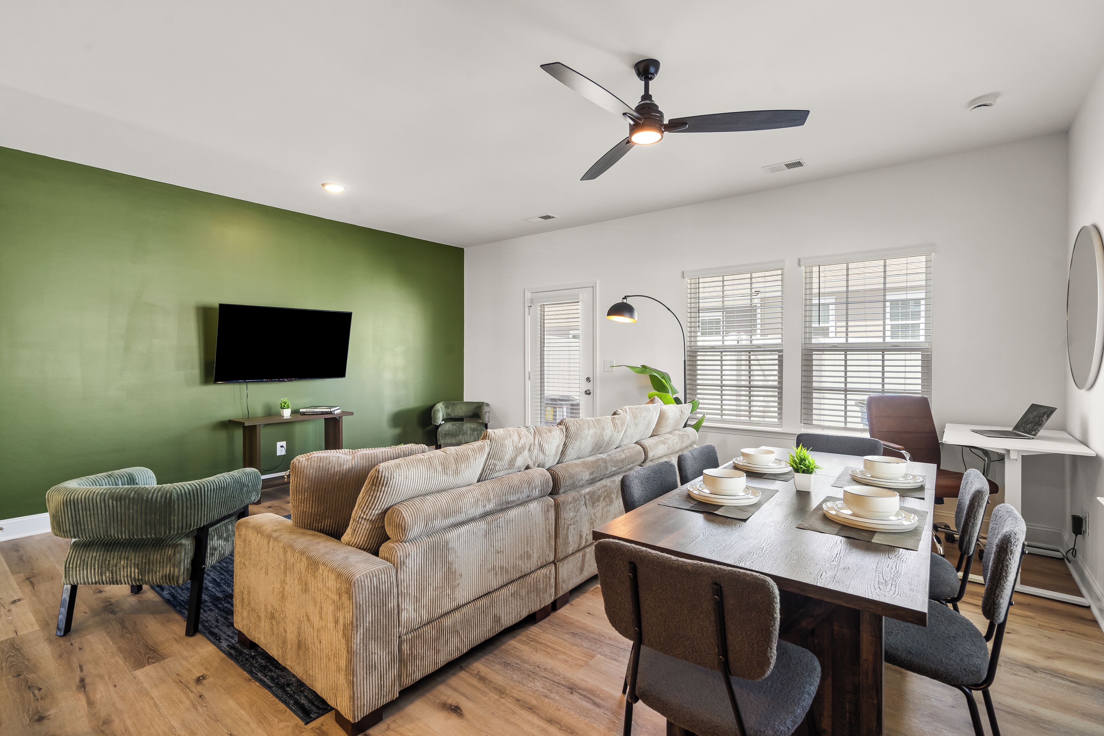 Townhome | Dining room