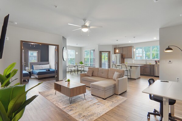 Apartment | Living area - Luxe King 3BR Suite in North Raleigh (Raleigh)