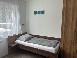 Iron/ironing board, free WiFi - FarawayHomes Studios Kremsmünster (Kremsmuenster)