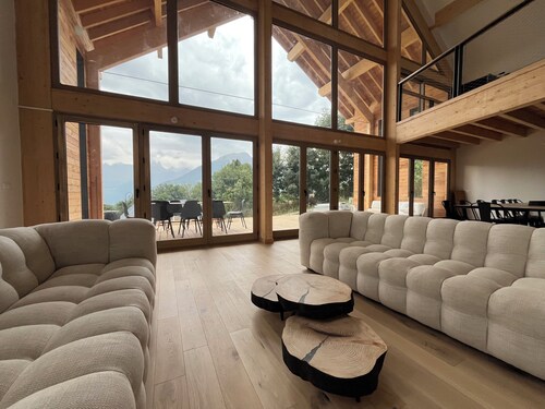 ✨ Black Arves Luxury Lodge – Chalet d’exception à Fontcouverte-La Toussuire ✨