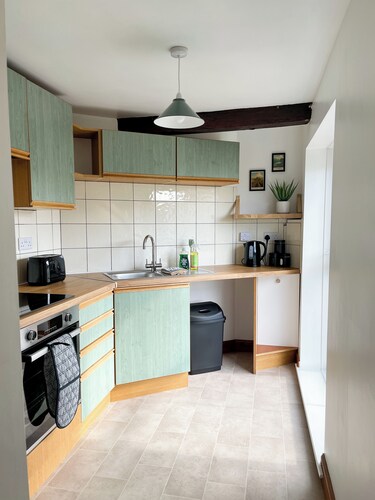 Borders Retreat, Cosy 1 Bed Flat - near M6 Jct45, A75, Gretna & Carlisle