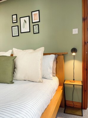 1 chambre, fer et planche à repasser, Wi-Fi gratuit, draps fournis