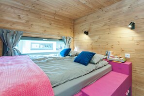 1 chambre, fer et planche Ă repasser, Wi-Fi, draps fournis