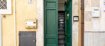 Apartment 'Vico21 in the Center of Modica' with Balcony, Wi-Fi and Air Conditioning