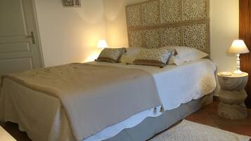 1 habitación y ropa de cama