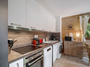 Fridge, microwave, dishwasher