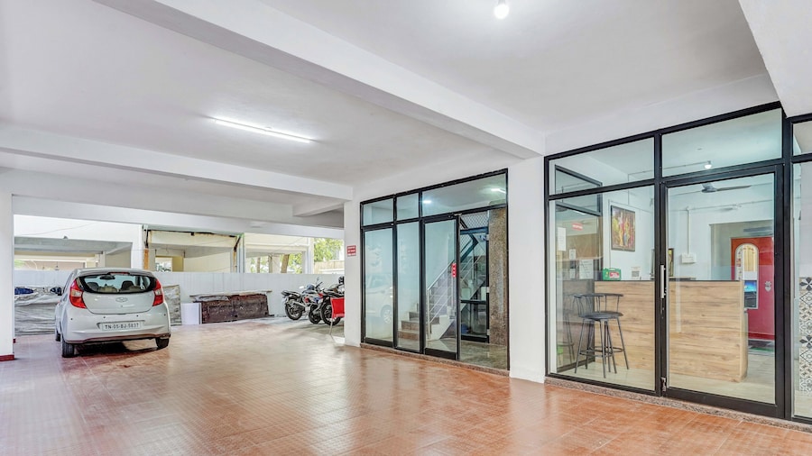 Season4 Residences 1-BHK furnished appt