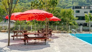 Basic Room, 1 Bedroom (Maple Room 8(Private BBQ)) | 1 bedroom, free WiFi - Muju Land Camping Glamping (Muju)