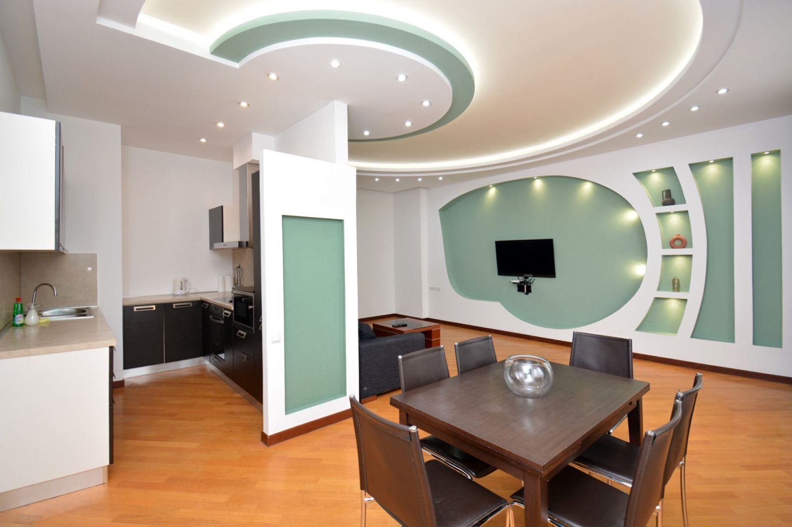 Blackout curtains, iron/ironing board, free WiFi