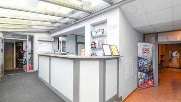 المنشأة من الداخل