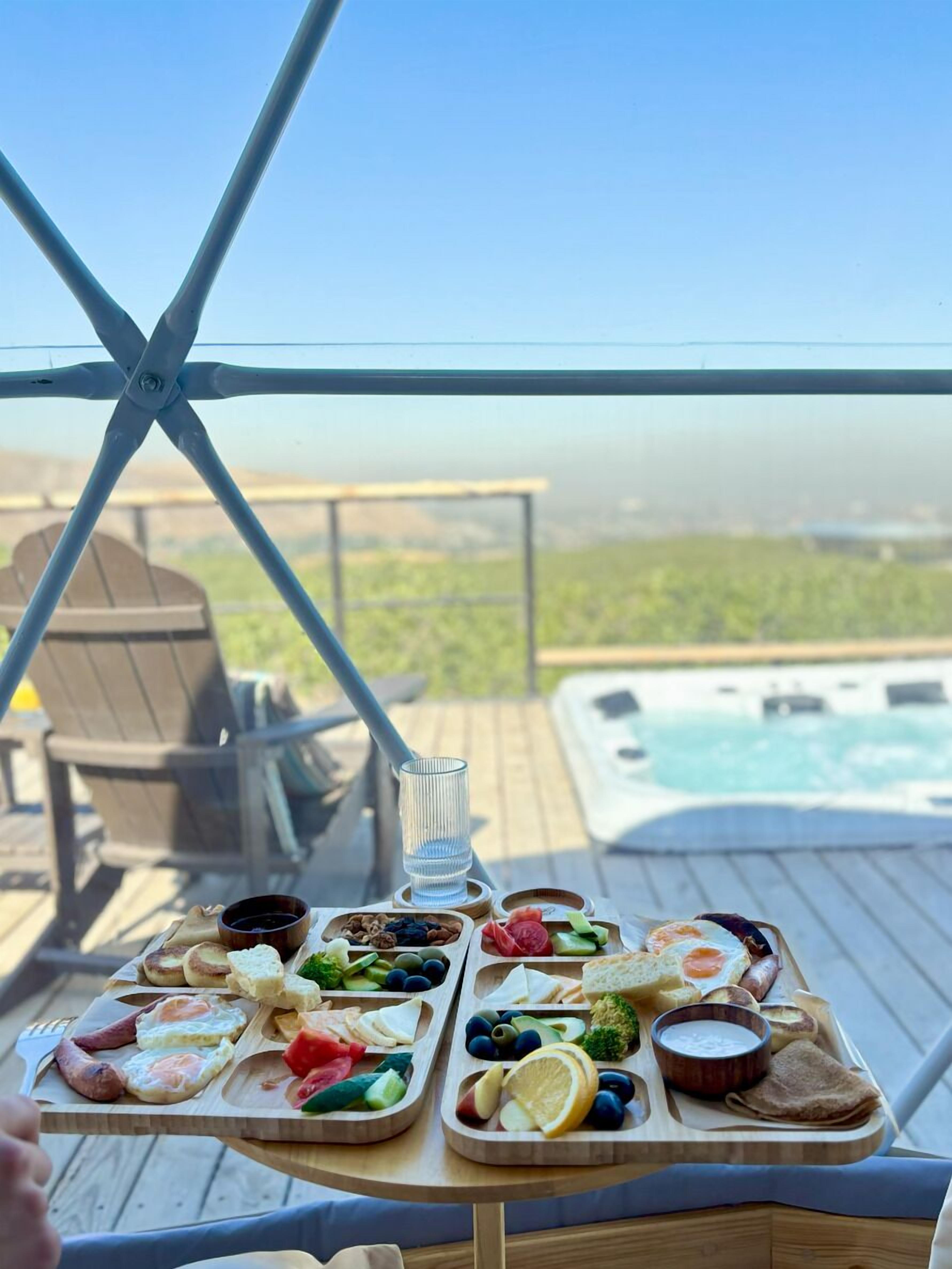 Luxury Cabin, Hot Tub, City View | In-room dining