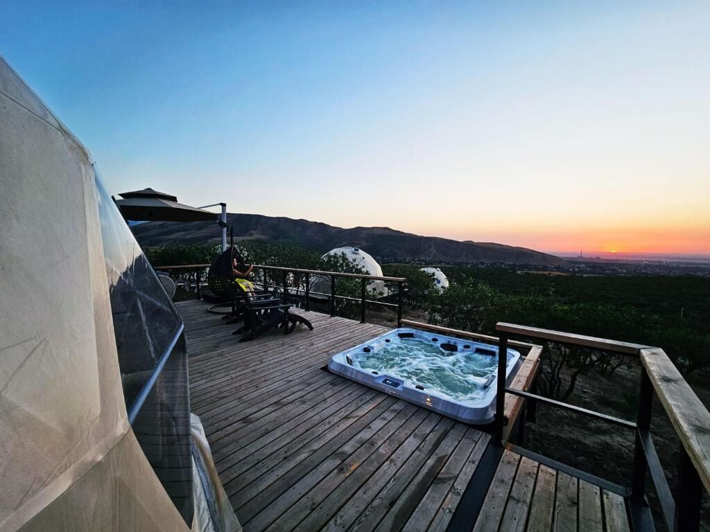 Cabaña de lujo, bañera de hidromasaje, vistas a la ciudad | Terraza o patio