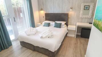3 quartos, Wi-Fi de cortesia, individualmente decorados