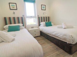 3 室のベッドルーム、客室ごとに異なる装飾、客室ごとに異なるインテリア、WiFi (無料)