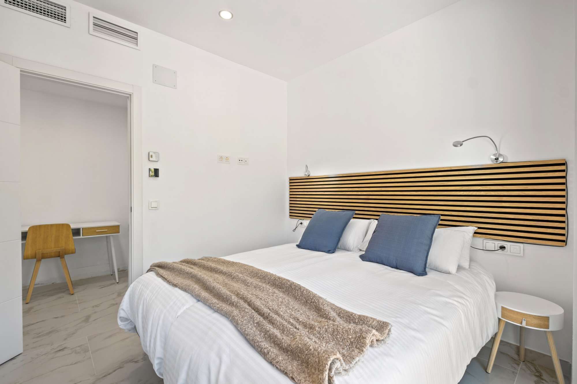 5 chambres, bureau, fer et planche à repasser, Wi-Fi