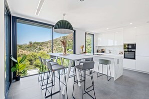 Kitchen | Dining area