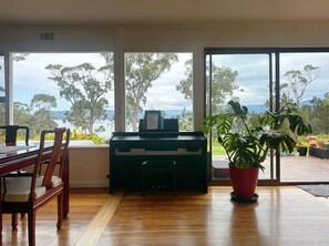 Interior - Seaside Retreat – A Hidden Gem by the Ocean (Tinderbox)