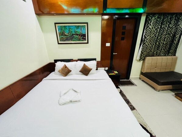 Deluxe Double Room, City View