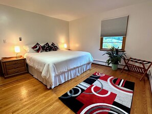 4 chambres, fer et planche à repasser, Wi-Fi gratuit, draps fournis