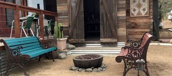 Romantic Yucca Valley Cabin with Hot Tub