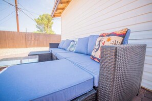 Terrace/patio - Remodeled Family Retreat 15ppl (Page)