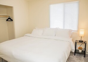 5 makuuhuonetta, silitysrauta/-lauta, vauvan matkasänky, ilmainen Wi-Fi