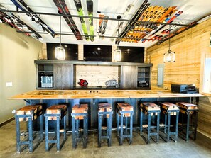 Bar (in der Unterkunft)