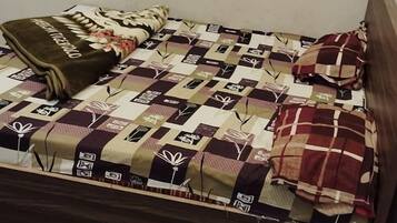 Desk, rollaway beds, free WiFi, bed sheets