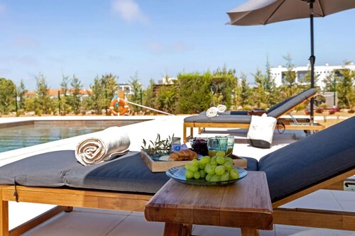 Cosy & Calm Rosemary Retreat in Rogil