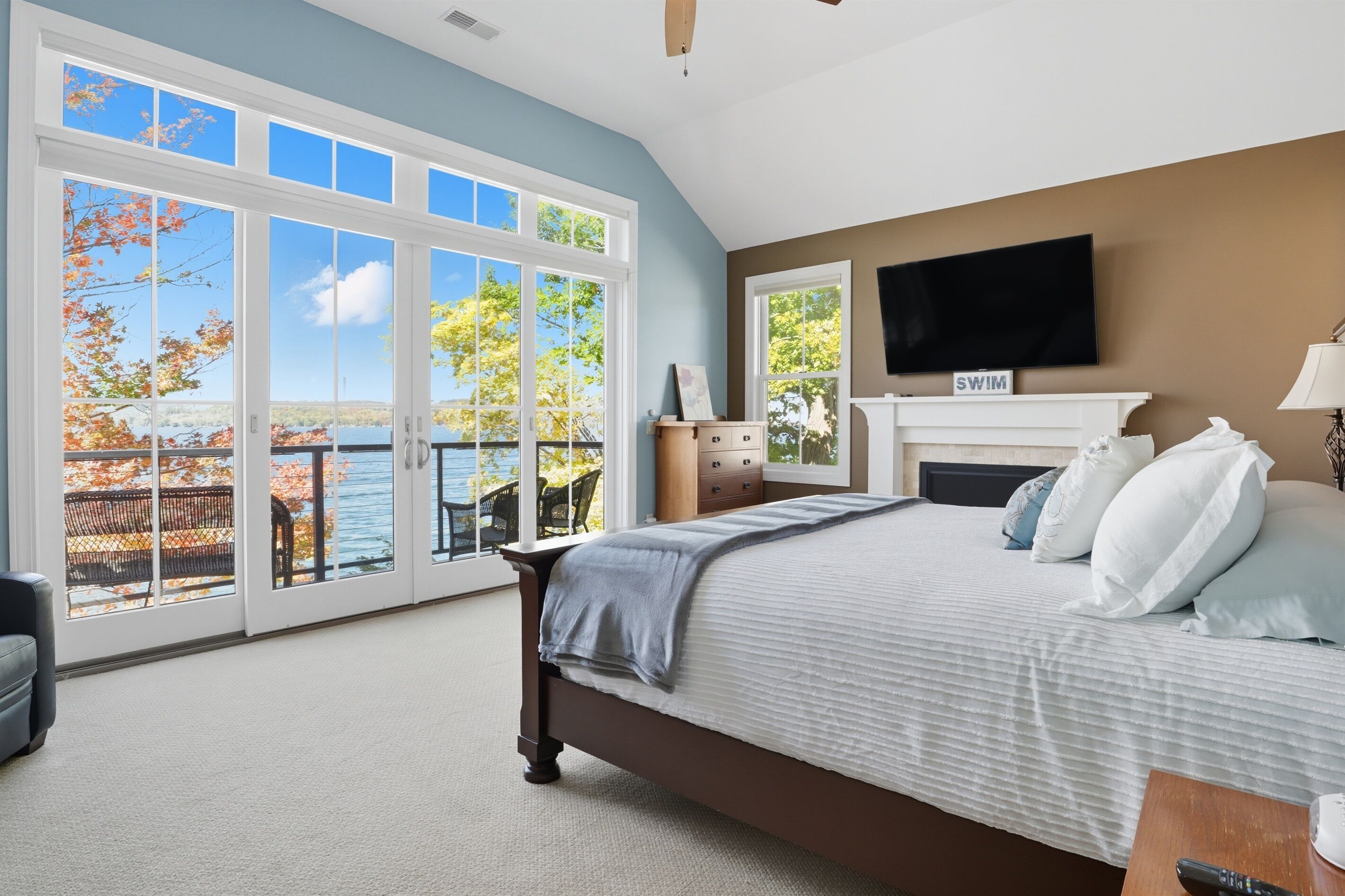 6 habitaciones, escritorio, wifi y ropa de cama 