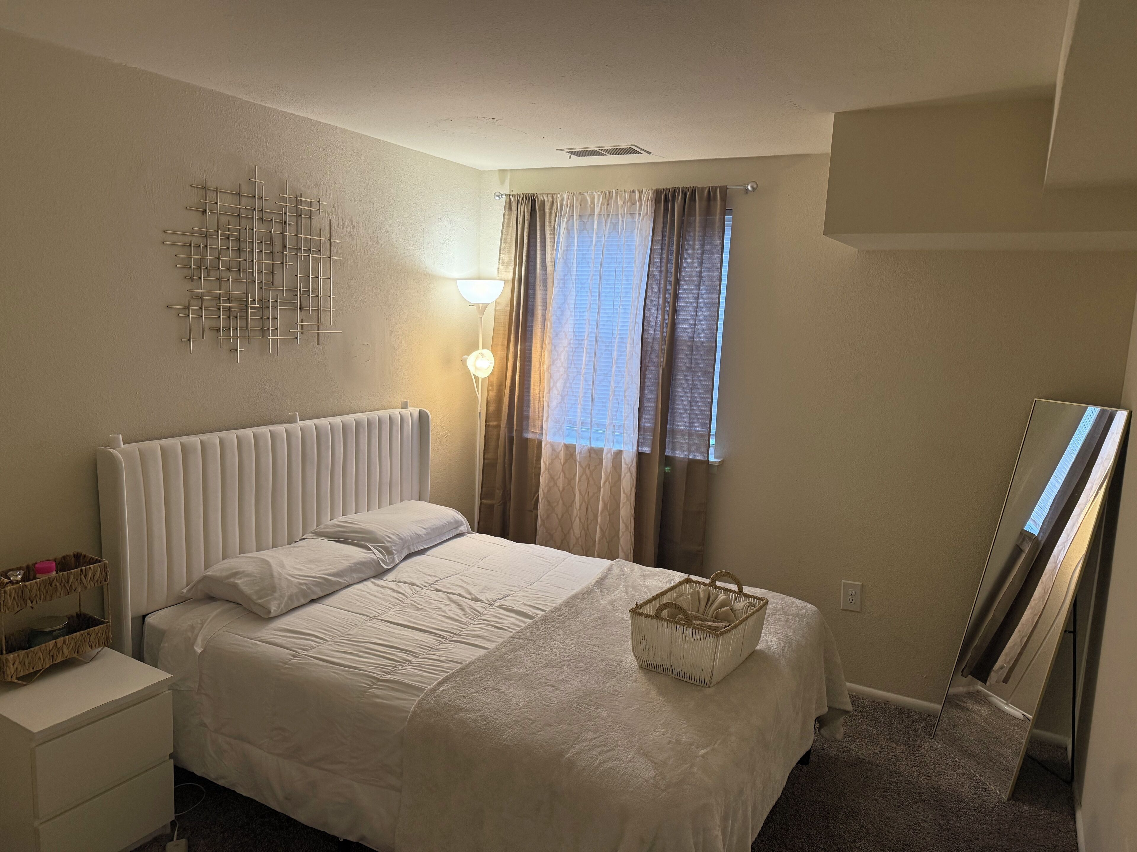 1 chambre, fer et planche à repasser, Wi-Fi, draps fournis