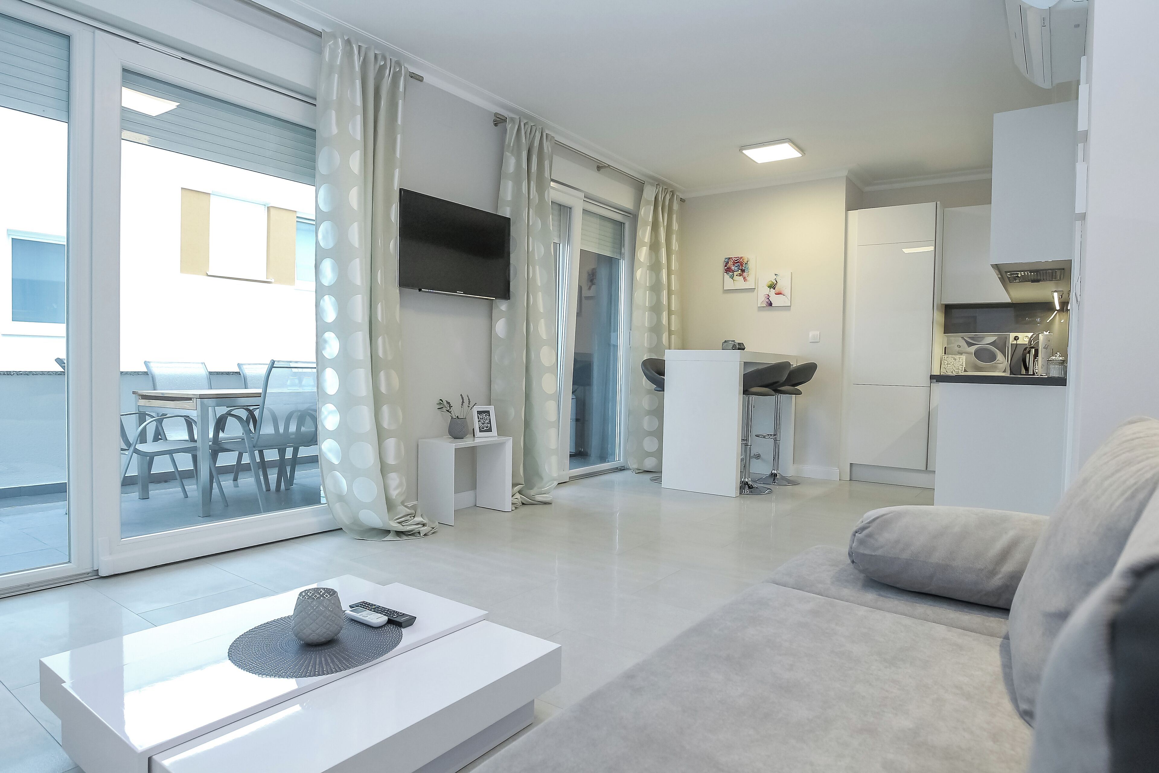 Télévision de 50 pouces avec chaînes numériques