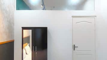 Premium bedding, iron/ironing board, free WiFi, bed sheets