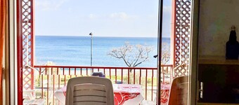 Sunrise by the Sea Apartments - Alì Terme